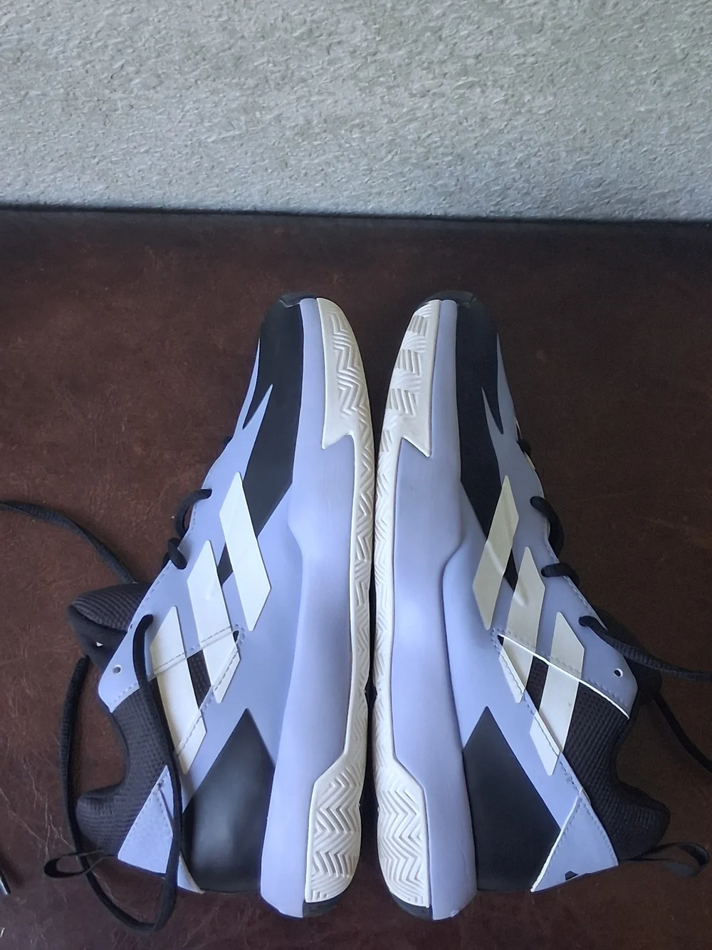 Adidas Cross 'Em Up Select Basketball Shoe - Size 5